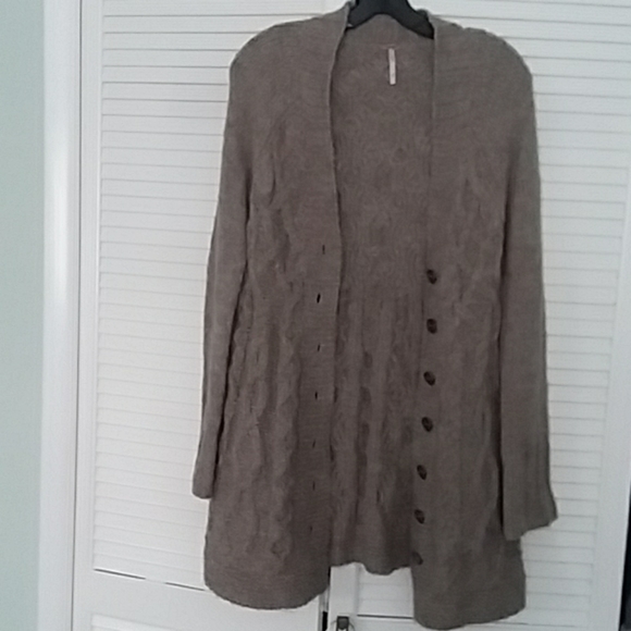Cardigan - Picture 2 of 3